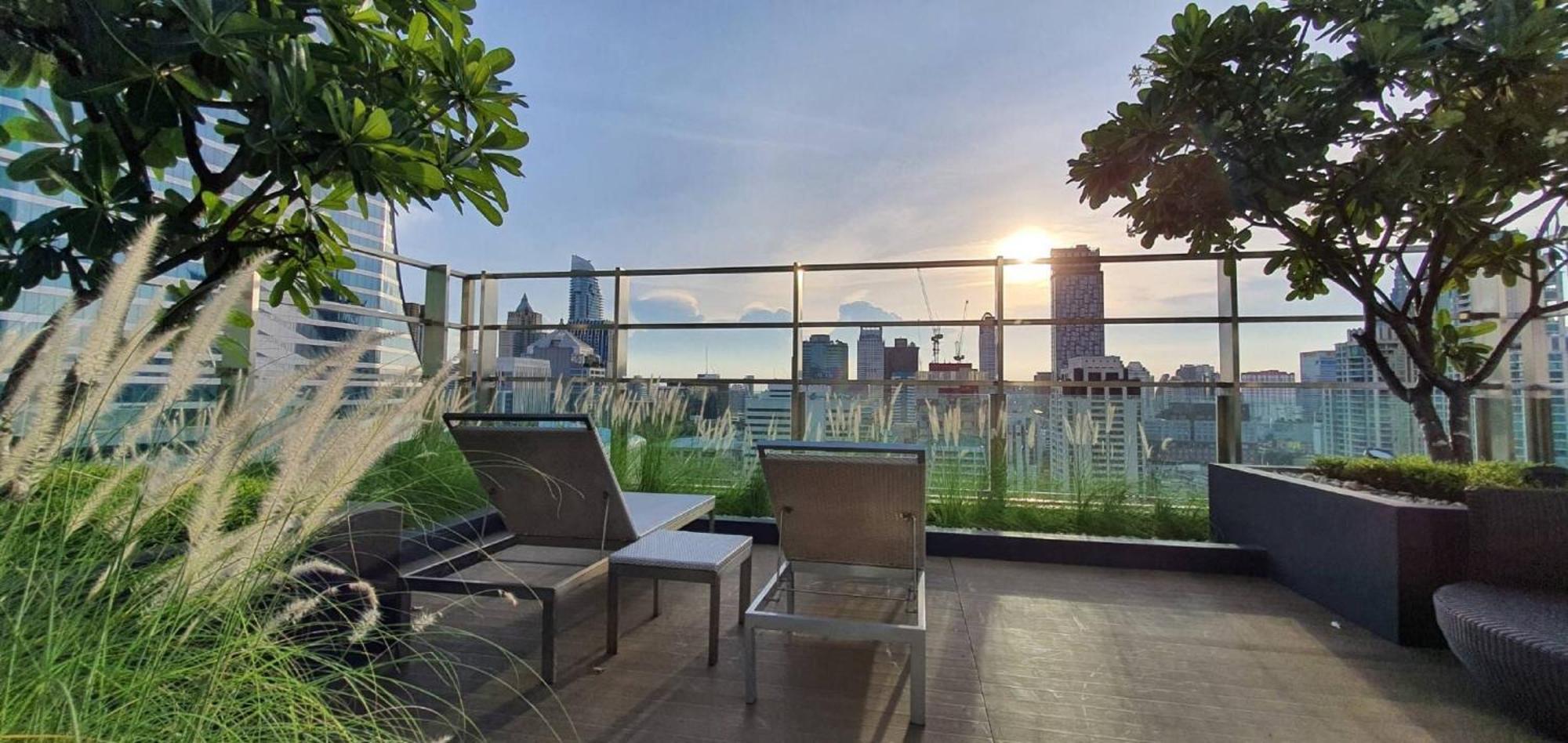 Sivatel Bangkok Hotel Eksteriør billede Rooftop garden